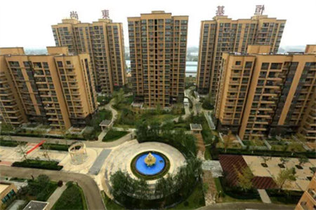 出售泰安信德彩世界1室1厅1卫62平精装修